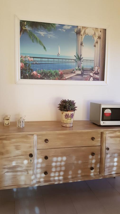 B&B Le Peonie Badesi Buitenkant foto