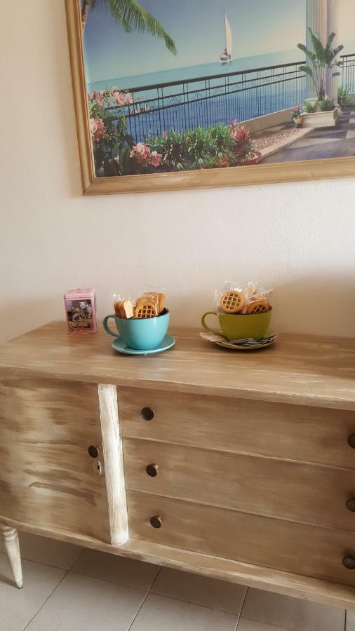 B&B Le Peonie Badesi Buitenkant foto